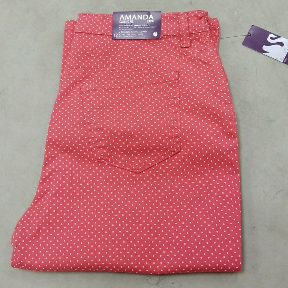 Gloria Vanderbilt Capris